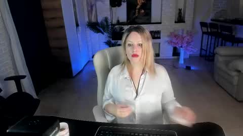 mariemlui online show from 10-17-25, 09:23