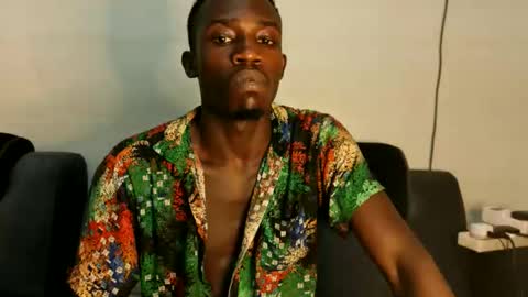 Snapshot of marietabro chatting on 03-29-26, 01:44 marietabro online show from 03-29-26, 01:44