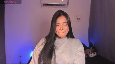 Snapshot of mariiana_hasper chatting on 06-14-26, 10:23 Mariana Hasper online show from 06-14-26, 10:23