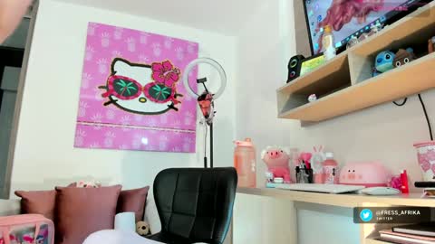 Snapshot of mariianna_lopez_ chatting on 01-22-25, 05:38 Mariana online show from 01-22-25, 05:38