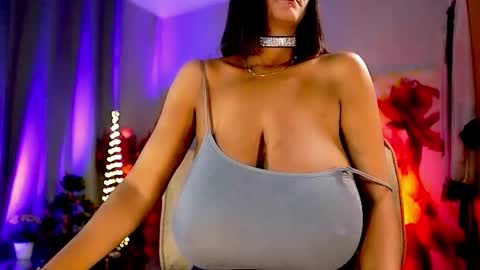 Nikita - Scroll down and read my bio please. New Pictures in Bio online show from 11-15-25, 07:05