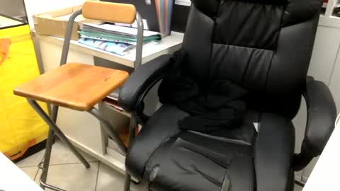 Snapshot of marikapikkola chatting on 03-06-25, 05:54 Mary... online show from 03-06-25, 05:54