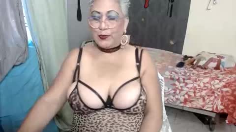 Marilin carolina online show from 06-07-26, 07:06