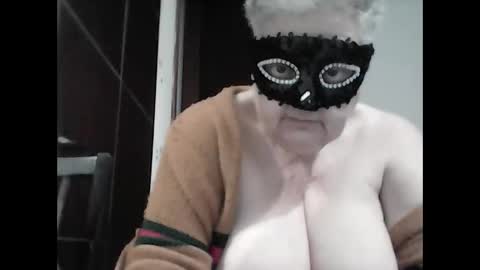 Snapshot of marilu64 chatting on 02-04-26, 01:06 marilu64 online show from 02-04-26, 01:06