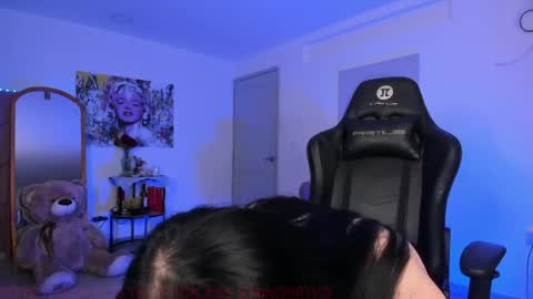 Snapshot of marily_daniela_ chatting on 04-27-26, 11:03 Marily Daniela online show from 04-27-26, 11:03