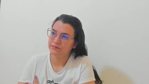 Snapshot of marilyn_garcia chatting on 12-02-25, 05:08 MARILYN SEXY online show from 12-02-25, 05:08