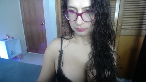 Snapshot of marilynetthan chatting on 01-02-25, 12:57 marilynetthan online show from 01-02-25, 12:57