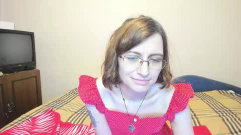 Snapshot of marilynspecial chatting on 02-11-25, 12:28 Marilyn online show from 02-11-25, 12:28