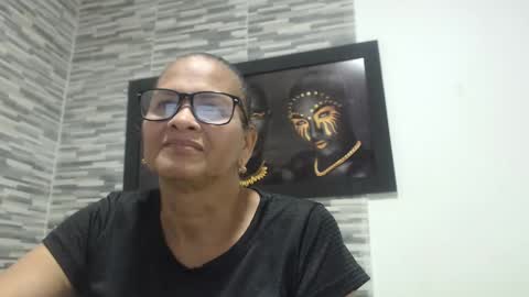 Snapshot of marinamilf chatting on 01-01-25, 05:22 Marina online show from 01-01-25, 05:22