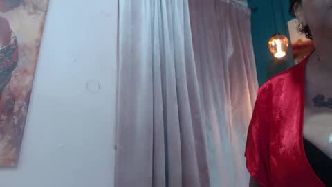 Snapshot of marinamilf chatting on 02-17-26, 10:27 Marina online show from 02-17-26, 10:27