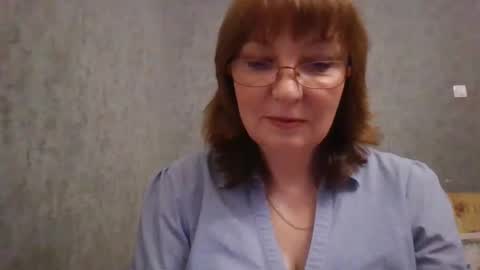 Snapshot of marinamrs chatting on 10-08-25, 06:27 marinamrs online show from 10-08-25, 06:27