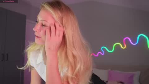 Mary online show from 04-10-26, 05:06