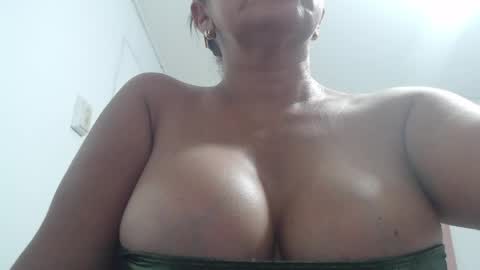 Snapshot of mariska_69 chatting on 05-09-26, 11:54 mariska_69 online show from 05-09-26, 11:54