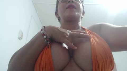 Snapshot of mariska_69 chatting on 05-24-26, 12:15 mariska_69 online show from 05-24-26, 12:15