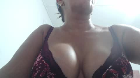 Snapshot of mariska_69 chatting on 05-25-26, 06:52 mariska_69 online show from 05-25-26, 06:52