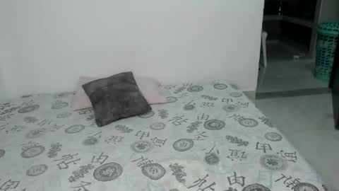 Snapshot of mariza_hot01 chatting on 03-05-26, 01:12 Conejita online show from 03-05-26, 01:12