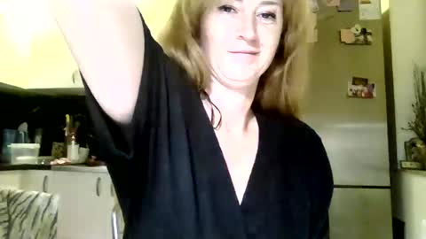 Snapshot of marizafouset chatting on 06-16-26, 11:07 MarizaFouset online show from 06-16-26, 11:07