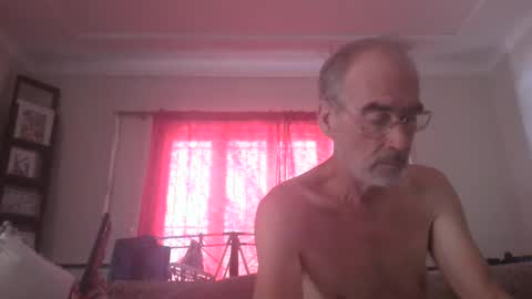 mark_and_lola online show from 12-04-25, 01:59
