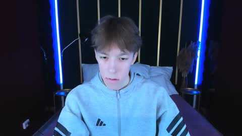 Mark online show from 11-19-25, 05:51