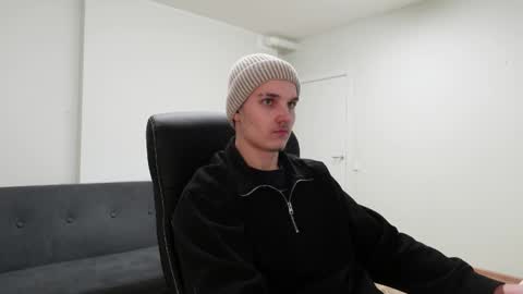 MARK KARSON online show from 01-10-26, 07:48