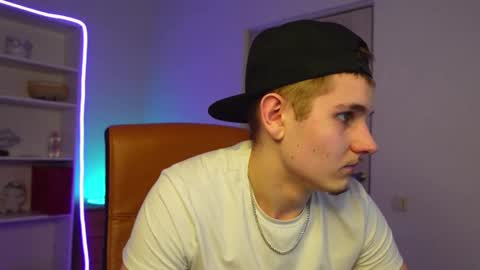 MARK KARSON online show from 02-25-26, 05:33