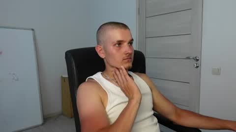 Snapshot of mark_karson chatting on 06-29-26, 01:22 MARK KARSON online show from 06-29-26, 01:22