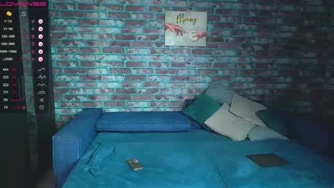 Mark online show from 03-10-25, 02:17