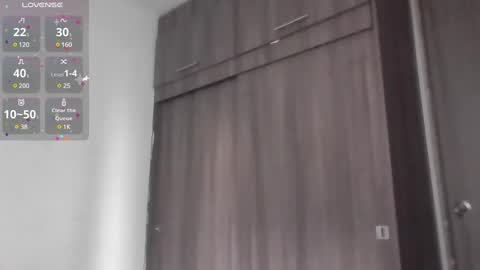 Snapshot of mark_rut chatting on 12-22-24, 03:11 MODEL Mark Rut online show from 12-22-24, 03:11