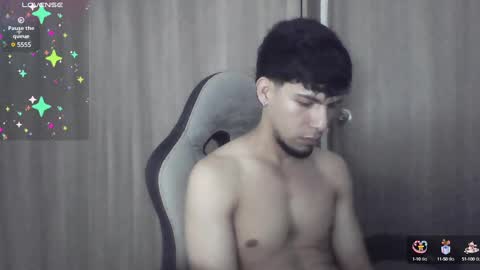 Snapshot of mark_rut chatting on 12-24-24, 12:33 MODEL Mark Rut online show from 12-24-24, 12:33