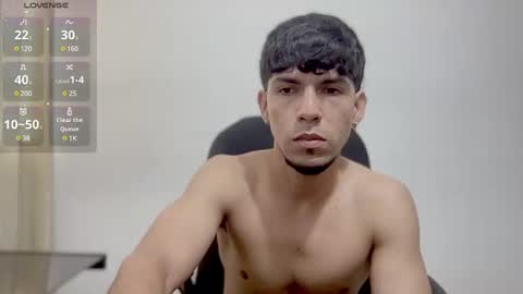 Snapshot of mark_rut chatting on 02-14-25, 10:04 MODEL Mark Rut online show from 02-14-25, 10:04