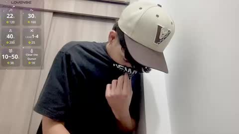 Snapshot of mark_rut chatting on 02-15-25, 01:10 MODEL Mark Rut online show from 02-15-25, 01:10