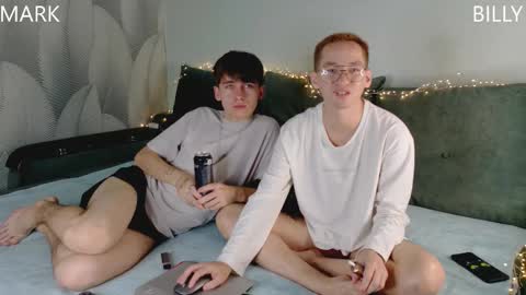 Snapshot of mark_safr chatting on 09-26-25, 01:59 Mark online show from 09-26-25, 01:59