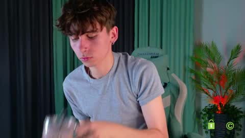 Mark online show from 05-18-26, 02:34