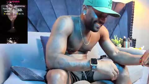 mark_vega7 online show from 07-10-26, 02:49