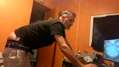 markbcnx online show from 09-30-25, 10:04