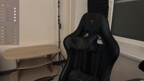 Mark online show from 03-04-26, 03:23