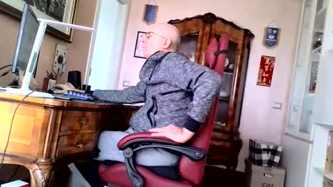 markmarkmark00 online show from 02-05-26, 09:58