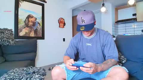 Sebastian online show from 10-20-25, 08:31