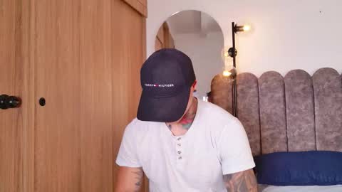 Sebastian online show from 12-16-25, 04:50