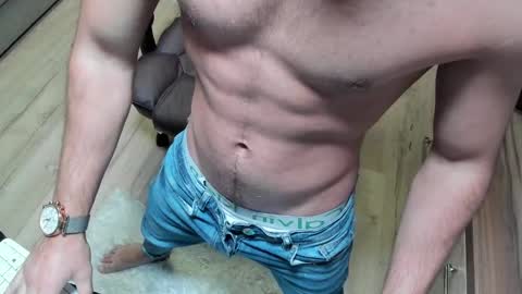 Tison online show from 02-12-25, 04:33