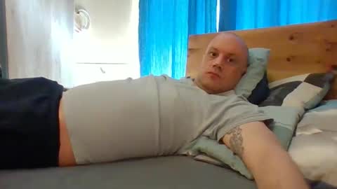 markus_7 online show from 04-08-26, 11:32