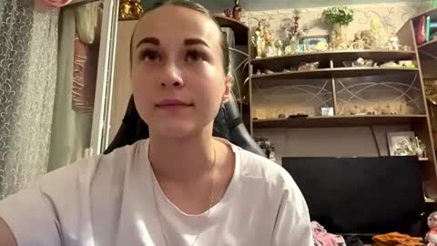 Lena online show from 07-26-26, 09:43