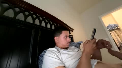 marlonnolascotabora15 online show from 05-08-26, 10:04