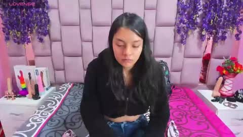 Snapshot of marlyanal chatting on 03-11-25, 02:18 Marly Anal online show from 03-11-25, 02:18