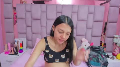 Snapshot of marlyanal chatting on 09-29-25, 01:38 Marly Anal online show from 09-29-25, 01:38
