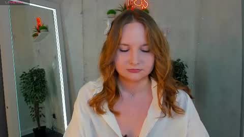 Snapshot of marlyn_owen chatting on 06-11-26, 01:05 Emmaa online show from 06-11-26, 01:05