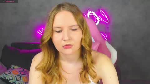 Snapshot of marlyn_owen chatting on 06-15-26, 12:57 Emmaa online show from 06-15-26, 12:57