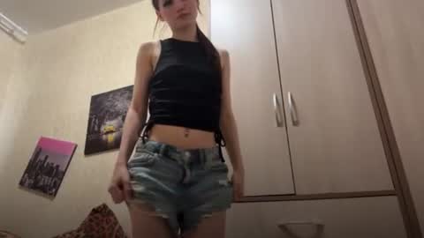 Snapshot of marnieratelle chatting on 07-17-26, 09:05 Chrissy online show from 07-17-26, 09:05