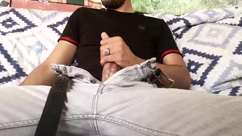 Snapshot of marocreda33 chatting on 09-08-25, 03:00 marocreda33 online show from 09-08-25, 03:00