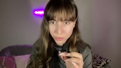 Mary online show from 09-29-25, 02:33